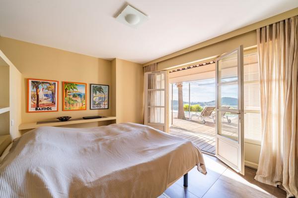 Vente Maison de luxe Saint-Cyr-sur-Mer 8 Pièces 227 m²