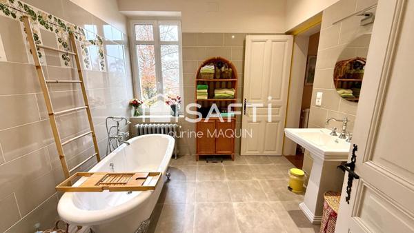 Maison bourgeoise avec son étang