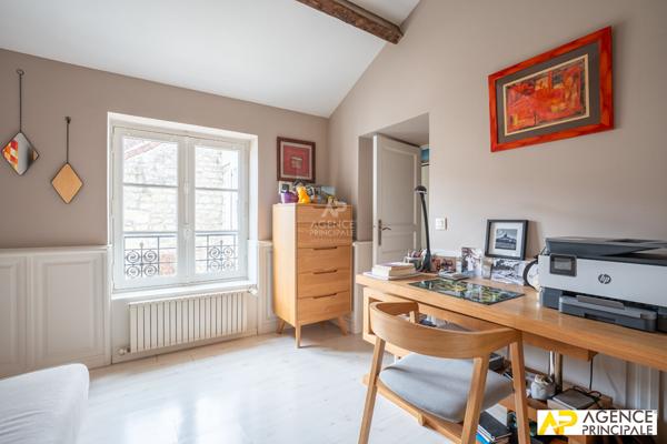 Maison quartier historique 6 pièce(s) 129 m2 840 000 € **  - Référence  4596