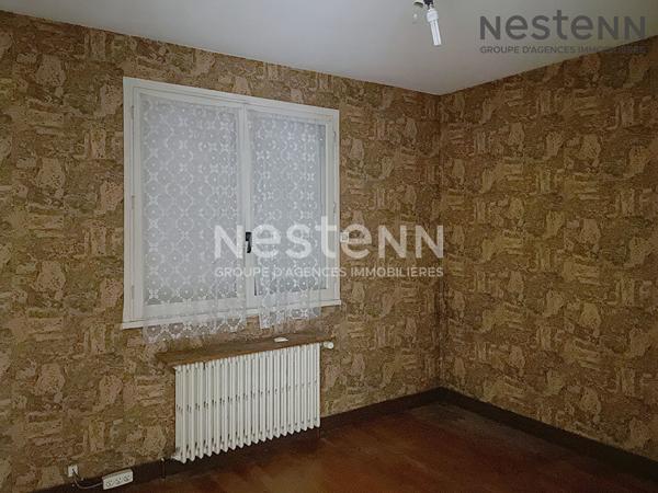 Maison de 92 m² à La Chaussée-Saint-Victor, 6 pièces avec sous-sol complet dans un quartier résidentiel paisible. Ne manquez pas cette belle opportunité !