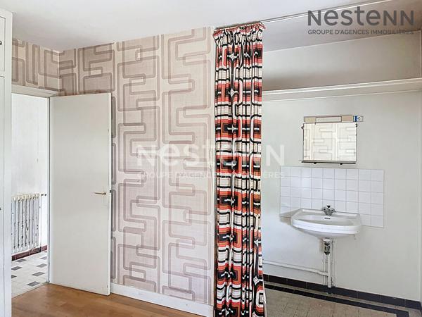 Maison de 92 m² à La Chaussée-Saint-Victor, 6 pièces avec sous-sol complet dans un quartier résidentiel paisible. Ne manquez pas cette belle opportunité !