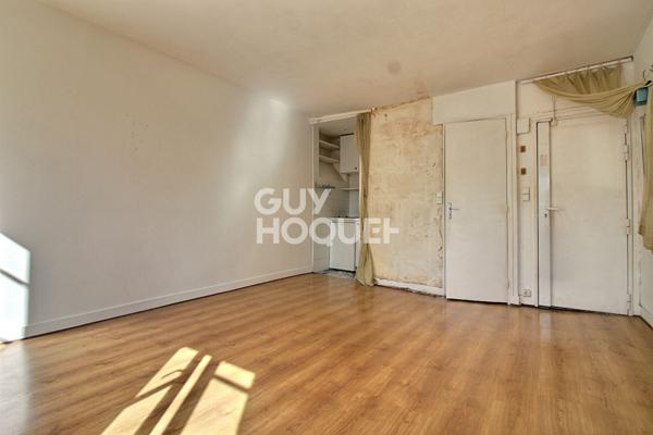 Studio à rénover - Cadet 7509