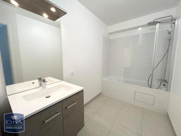 Appartement à louer 4 pièces 92.24m²