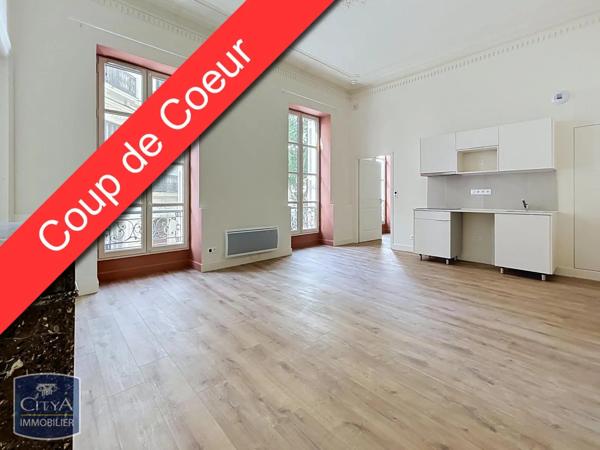 Appartement à louer 2 pièces 38.51m² Nîmes (30000)