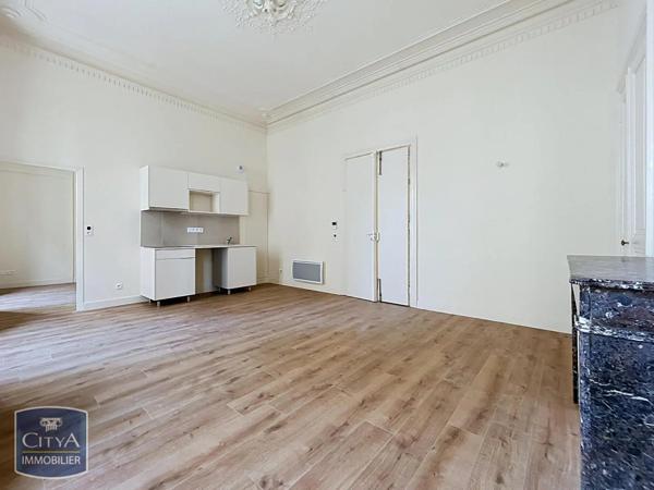 Appartement à louer 2 pièces 38.51m² Nîmes (30000)