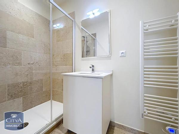 Appartement à louer 2 pièces 38.51m² Nîmes (30000)