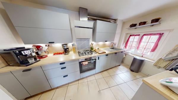 Maison Sault Brenaz 6 pièce(s) 110 m2
