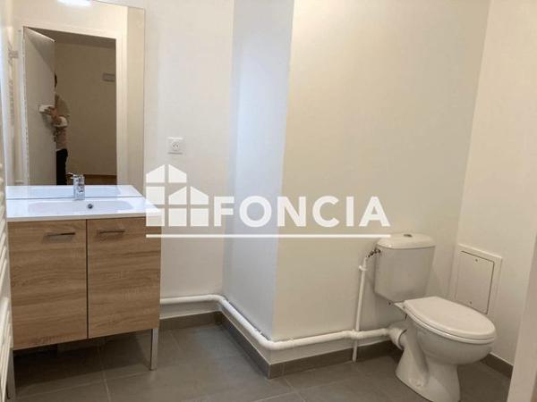 Location Appartement 2 pièces 43.4 m² - PLACE JACQUELINE AURIOL Rouen 76100