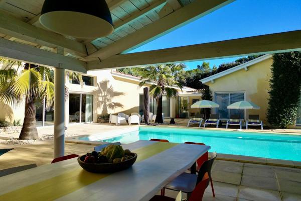 Vente Villa de luxe Uzès 9 Pièces 330 m²