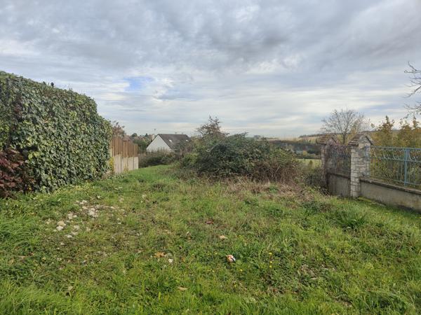 A GOINCOURT, MAGNIFIQUE TERRAIN A BÂTIR DE 3000 M² AVEC VUE IMPRENABLE SUR UNE VALLEE AUX PORTES DE BEAUVAIS Beauvais (60000)