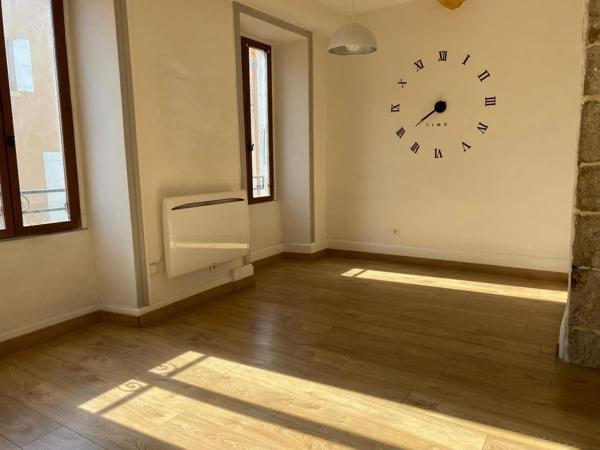 Appartement à louer à Ucel (07200)