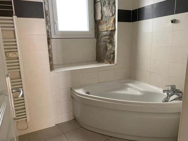 Appartement à louer à Ucel (07200)