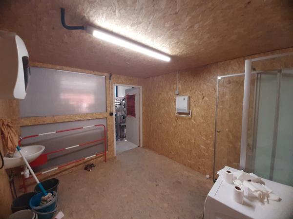 À LOUER - Local d'activité 250 m² - NANTE SUD Bouguenais