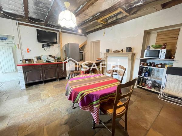 Maison de ville au centre de Jussey