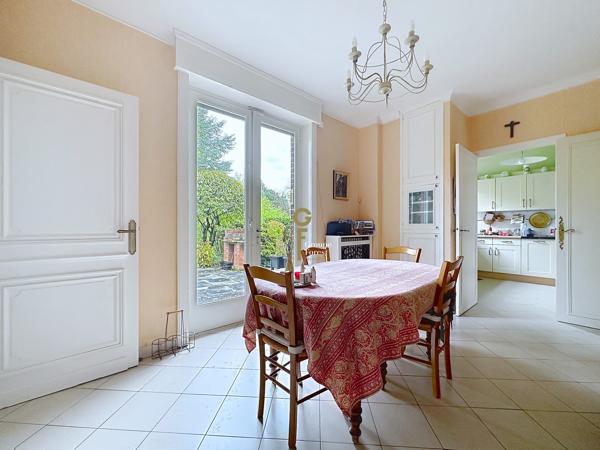 DEMEURE DE FAMILLE A BARBIEUX