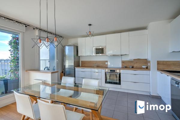 Lumineux 3 pièces 2 chambres avec terrasse de 14m2