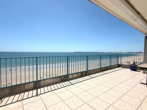 LA BAULE-QUARTIER LAJARRIGE-DERNIER ÉTAGE-FACE MER-APPARTEMENT 89M2-TERRASSE31M2-GARAGE-2 CAVES-COMMERCES ET PLAGES A PIED