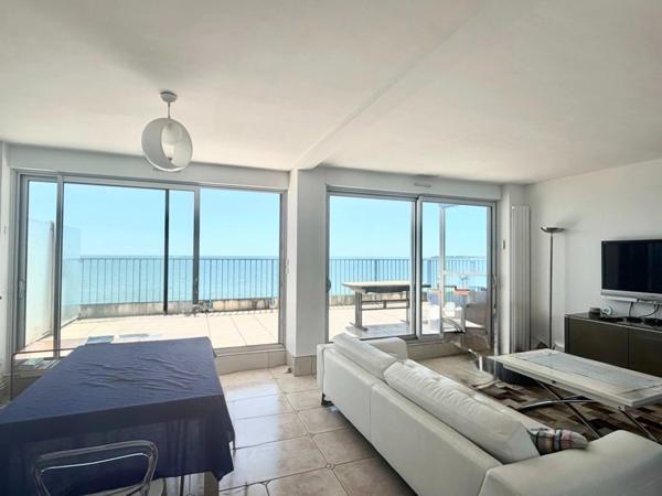 LA BAULE-QUARTIER LAJARRIGE-DERNIER ÉTAGE-FACE MER-APPARTEMENT 89M2-TERRASSE31M2-GARAGE-2 CAVES-COMMERCES ET PLAGES A PIED