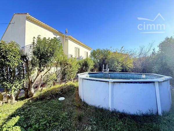 À vendre à Port-Saint-Louis-du-Rhône (13230), maison T4 à étage de 75 m2, avec grand garage, sur une parcelle de 501m2.