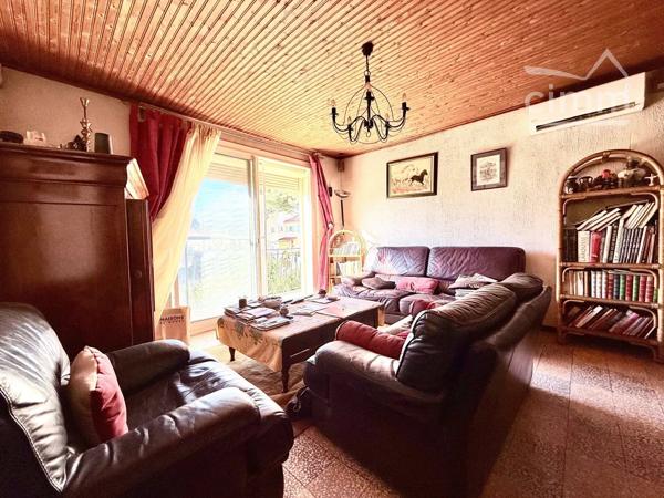 À vendre à Port-Saint-Louis-du-Rhône (13230), maison T4 à étage de 75 m2, avec grand garage, sur une parcelle de 501m2.