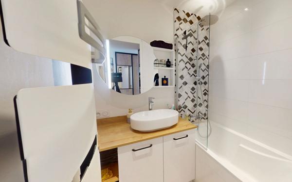 Appartement à vendre    3 pièces • 68,68 m2 Lyon 5