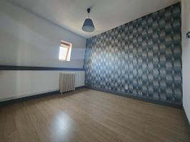 MAGNIFIQUE APPARTEMENT F5 DANS MAISON DE PRESTIGE SUR 90 M² HAB AU COEUR DE N-D. DU THIL PROCHE DE TOUTES CO Beauvais (60000)