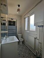 MAGNIFIQUE APPARTEMENT F5 DANS MAISON DE PRESTIGE SUR 90 M² HAB AU COEUR DE N-D. DU THIL PROCHE DE TOUTES CO Beauvais (60000)