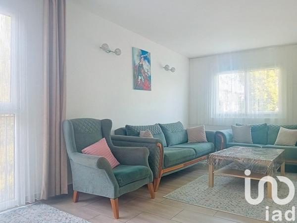 Appartement 5 pièces de 80 m² à Grigny (91350)