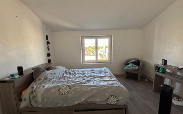 Maison à vendre    10 pièces •  Saint-Just-Luzac