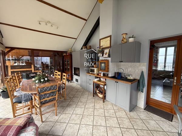 86490 COLOMBIERS Maison Colombiers 5 pièce(s) 227m2