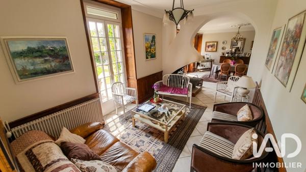 Maison à vendre 8 pièces 206 m² Beaupréau-en-Mauges