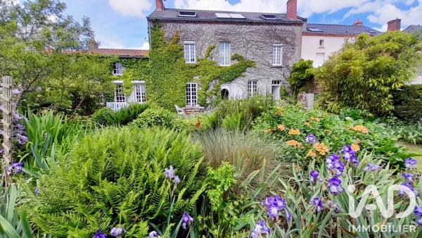 Maison à vendre 8 pièces 206 m² Beaupréau-en-Mauges