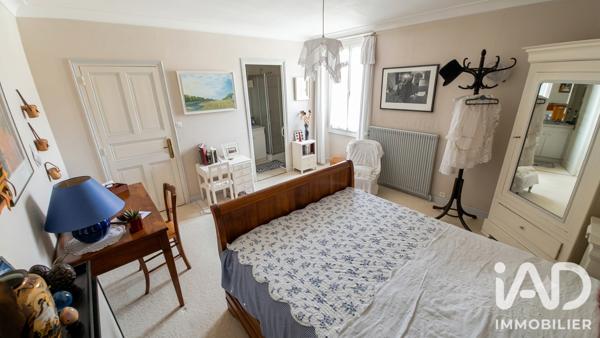 Maison à vendre 8 pièces 206 m² Beaupréau-en-Mauges