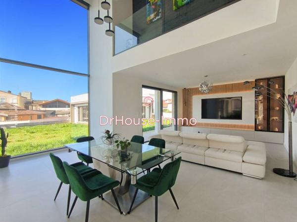 Maison à vendre 7 pièces de 242 m²