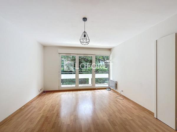 Location appartement Courbevoie - 2 pièce(s) - 45 m² - 1 350 €/mois