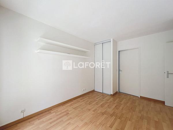 Location appartement Courbevoie - 2 pièce(s) - 45 m² - 1 350 €/mois