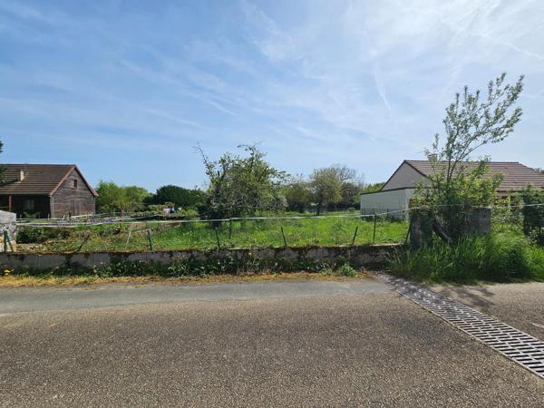 Terrain plat , Environnement calme, Proche commerces