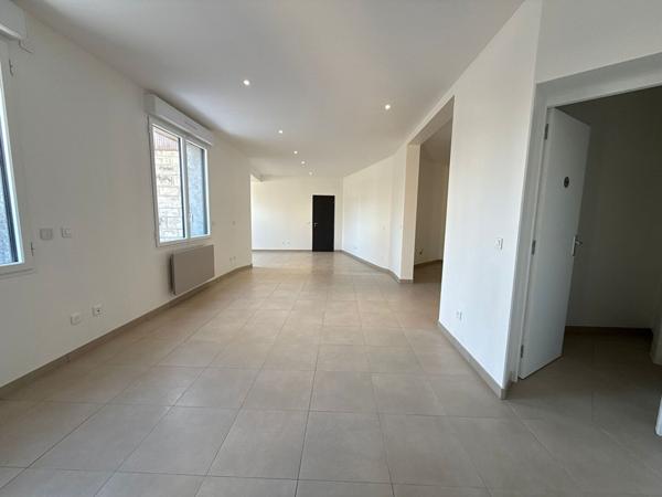 Local commercial 62.69 m2