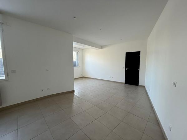 Local commercial 62.69 m2