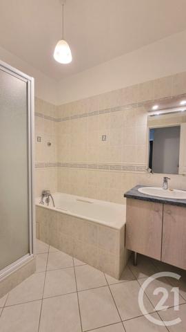 Appartement F3 à vendre  3 pièces - 74,16 m2 SARLAT LA CANEDA - 24