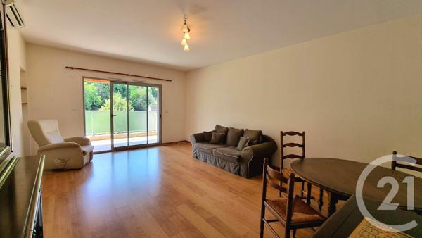 Appartement F3 à vendre  3 pièces - 74,16 m2 SARLAT LA CANEDA - 24