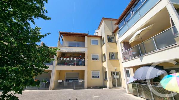 Appartement F3 à vendre  3 pièces - 74,16 m2 SARLAT LA CANEDA - 24