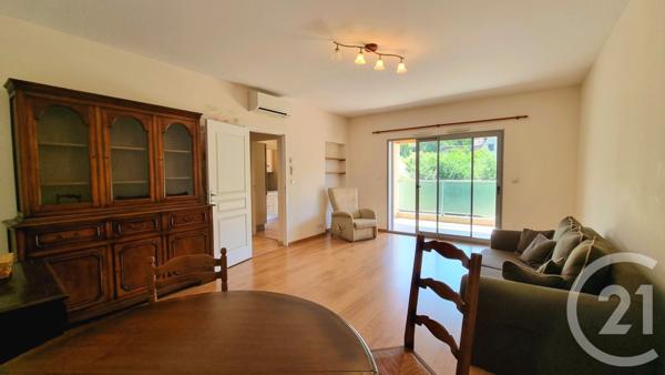 Appartement F3 à vendre  3 pièces - 74,16 m2 SARLAT LA CANEDA - 24
