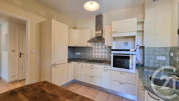 Appartement F3 à vendre  3 pièces - 74,16 m2 SARLAT LA CANEDA - 24