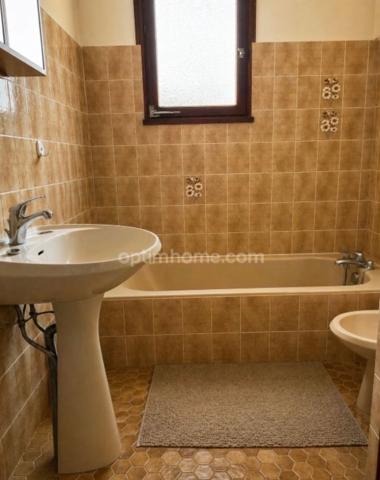 🏡 Xambes – Maison 127 m² – 3 chambres + bureau – Garage 72 m² – Terrain 3 500 m²