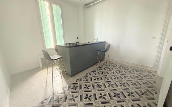 Appartement à vendre    2 pièces • 48 m2 Le Bourget