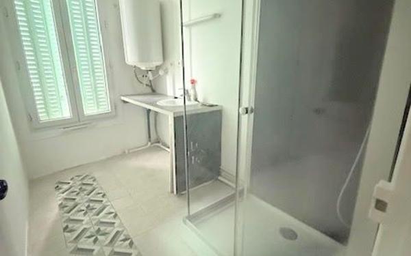 Appartement à vendre    2 pièces • 48 m2 Le Bourget