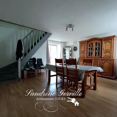 Vente Maison de village 6 pièces 139 m2 à Angerville