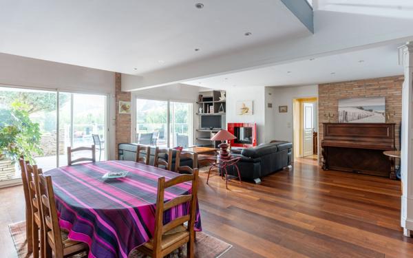 Maison à vendre    4 pièces •  Biscarrosse