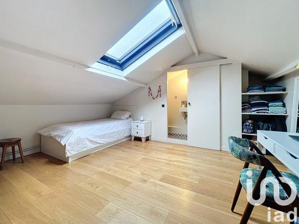 Loft 6 pièces de 150 m² à Bagnolet (93170)